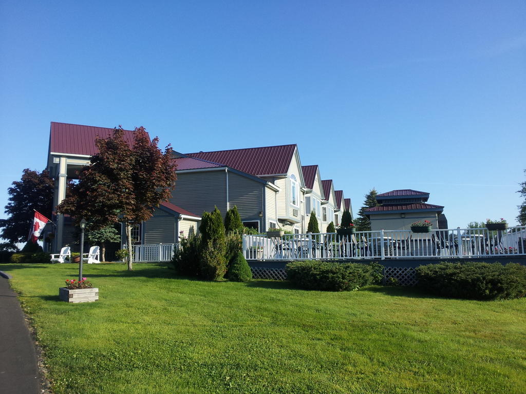 Granite Town Hotel Saint George Exterior photo