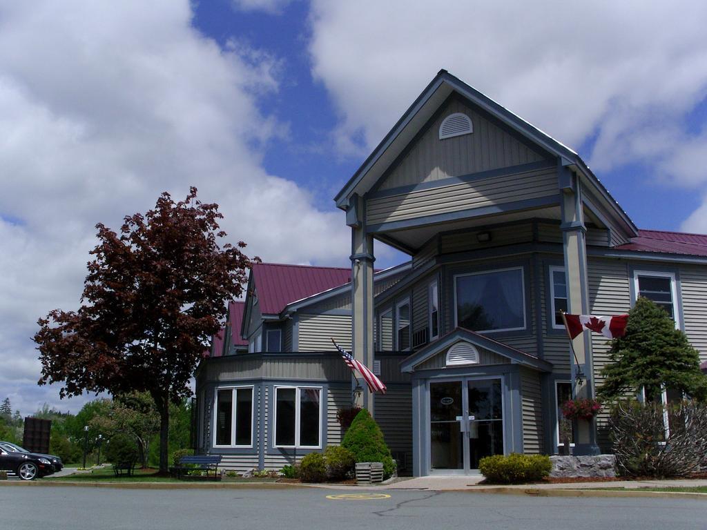 Granite Town Hotel Saint George Exterior photo